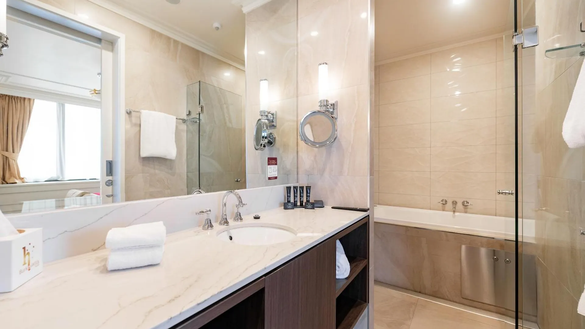 ****  Burke And Wills Hotel Toowoomba Australia